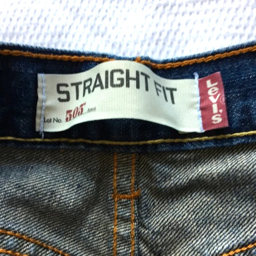 Levi’s 505 Straight Fit Jeans 33 Waist